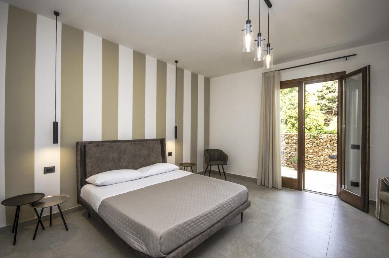 Hotel Cala di Ponente Castelluzzo Esterno foto