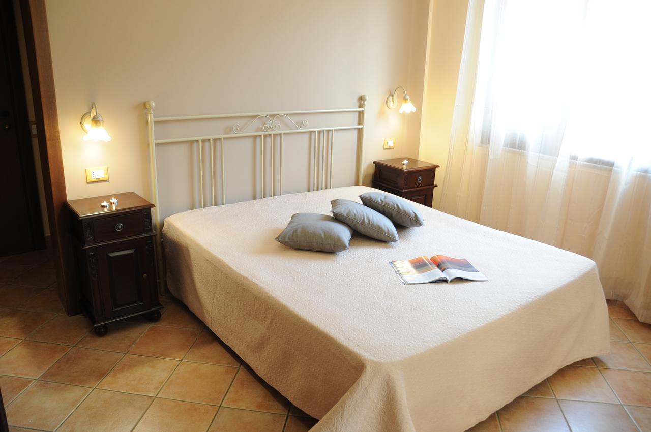 Hotel Cala di Ponente Castelluzzo Esterno foto