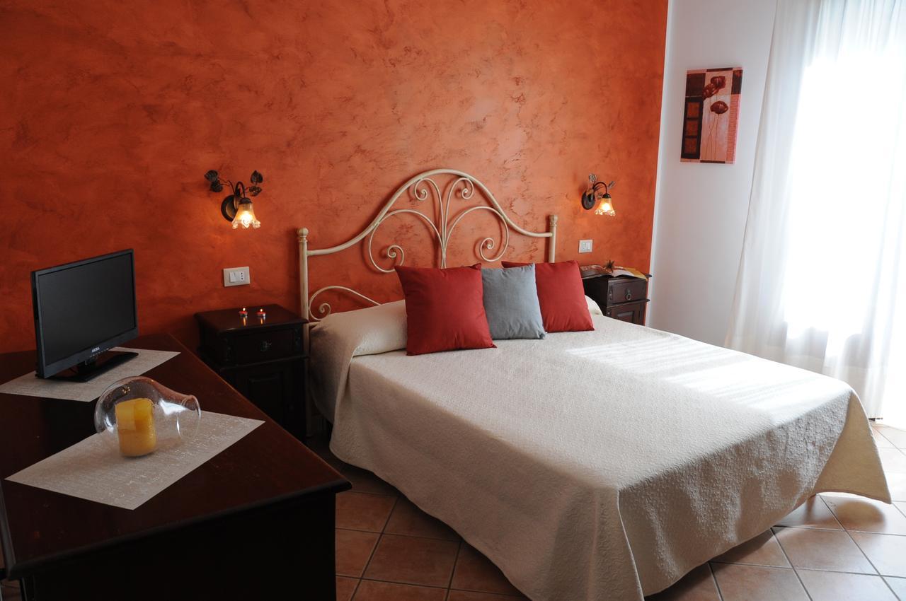 Hotel Cala di Ponente Castelluzzo Esterno foto