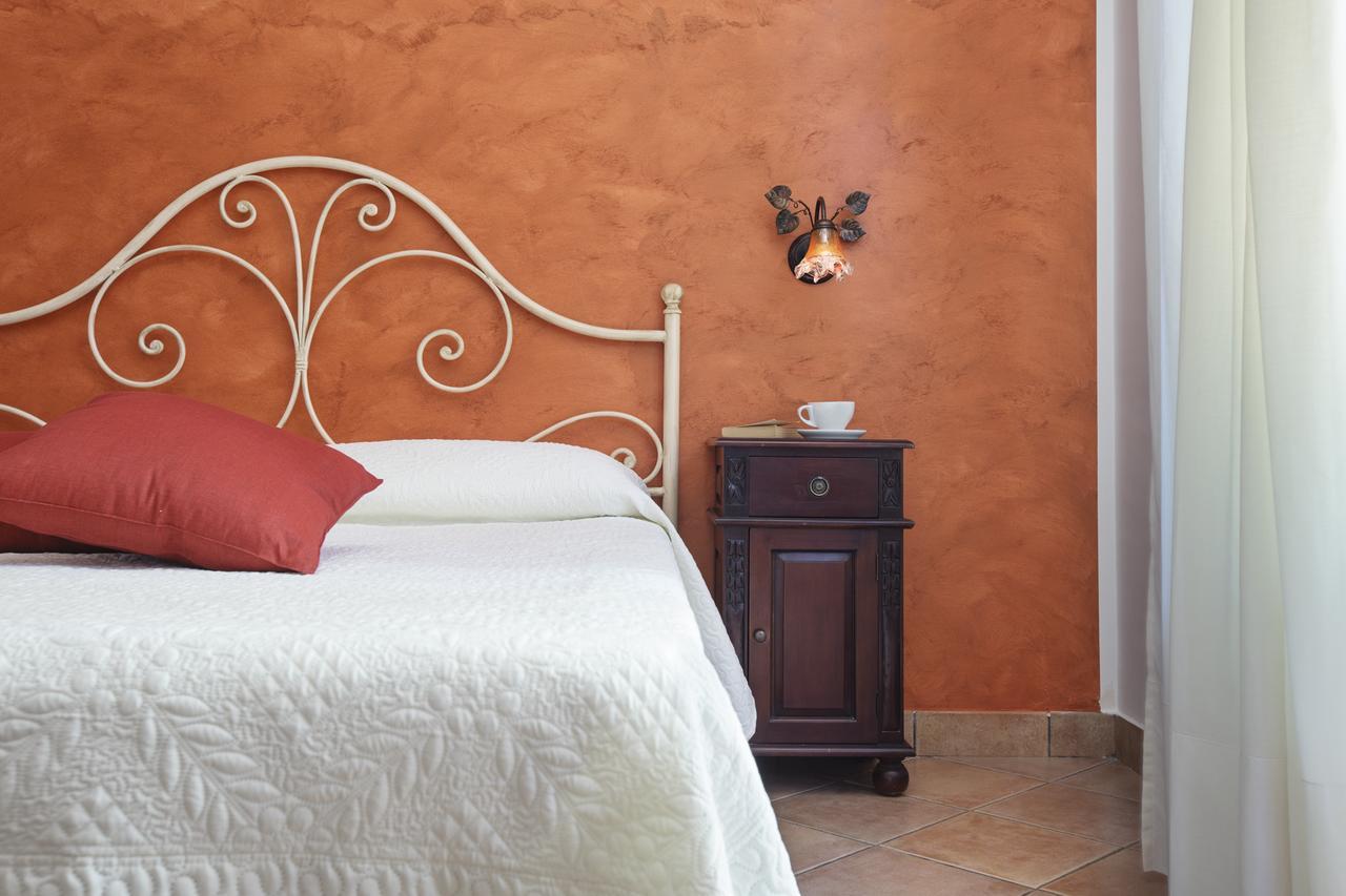Hotel Cala di Ponente Castelluzzo Esterno foto