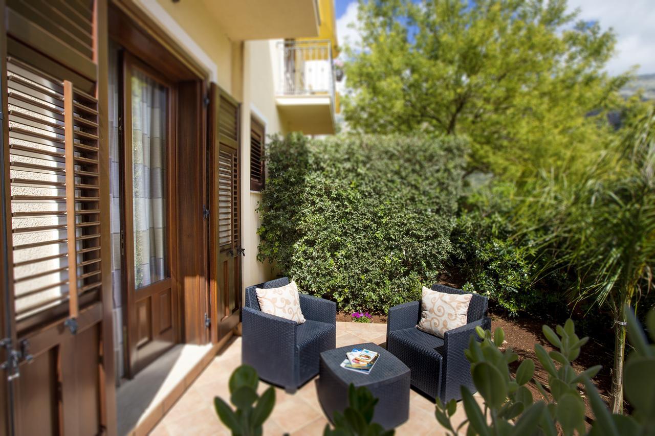 Hotel Cala di Ponente Castelluzzo Esterno foto
